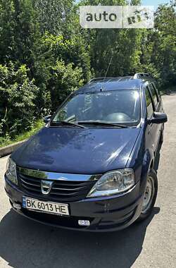 Седан Dacia Logan 2012 в 
