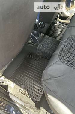 Седан Dacia Logan 2012 в 