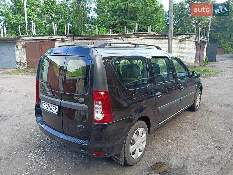 Седан Dacia Logan 2009 в Чернигове
