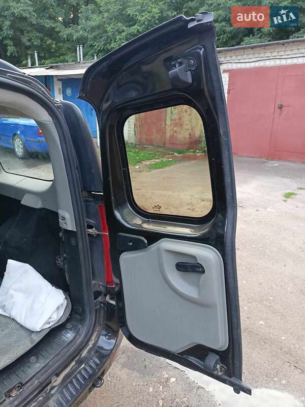 Седан Dacia Logan 2009 в Чернигове