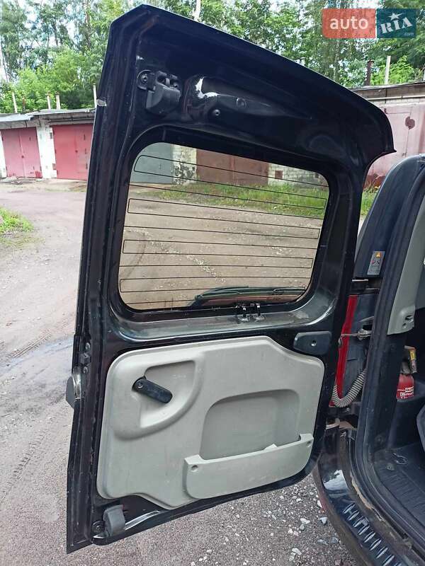 Седан Dacia Logan 2009 в Чернигове