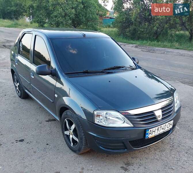 Седан Dacia Logan 2008 в Славянске