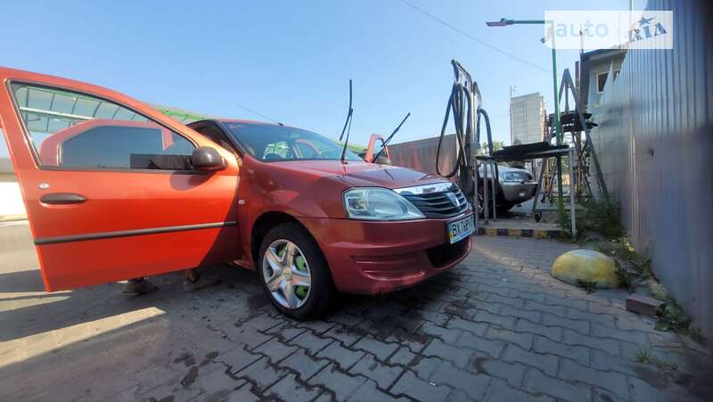 Седан Dacia Logan 2008 в Києві