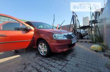 Седан Dacia Logan 2008 в Киеве