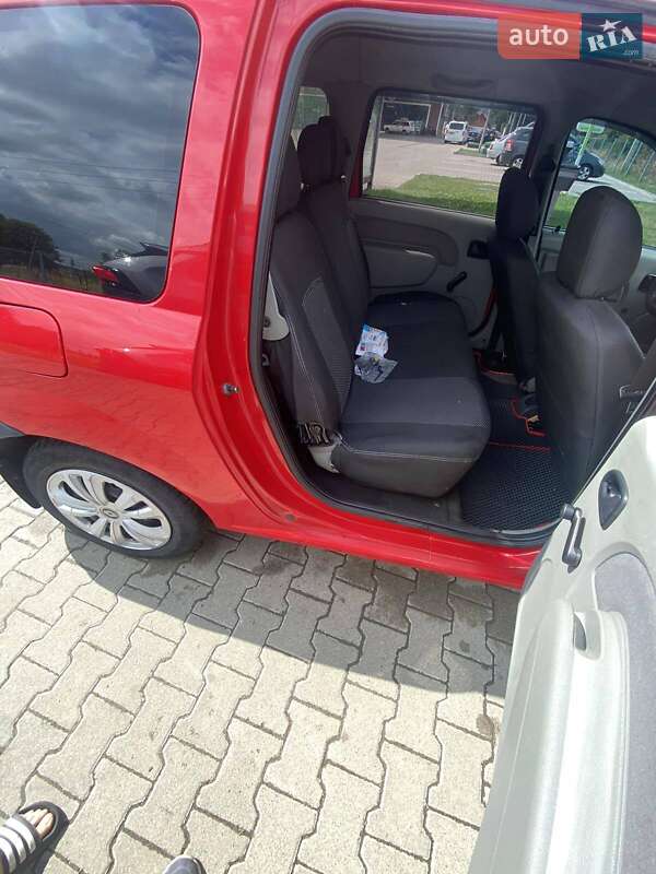 Седан Dacia Logan 2007 в Черновцах