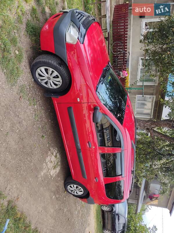 Седан Dacia Logan 2007 в Черновцах