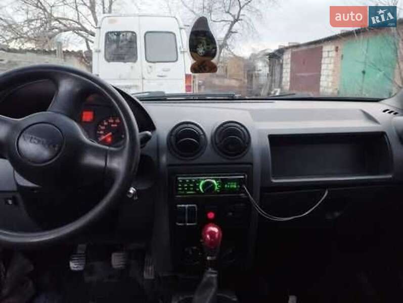 Седан Dacia Logan 2006 в Кропивницькому