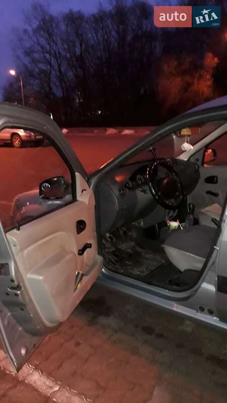 Седан Dacia Logan 2010 в Сумах