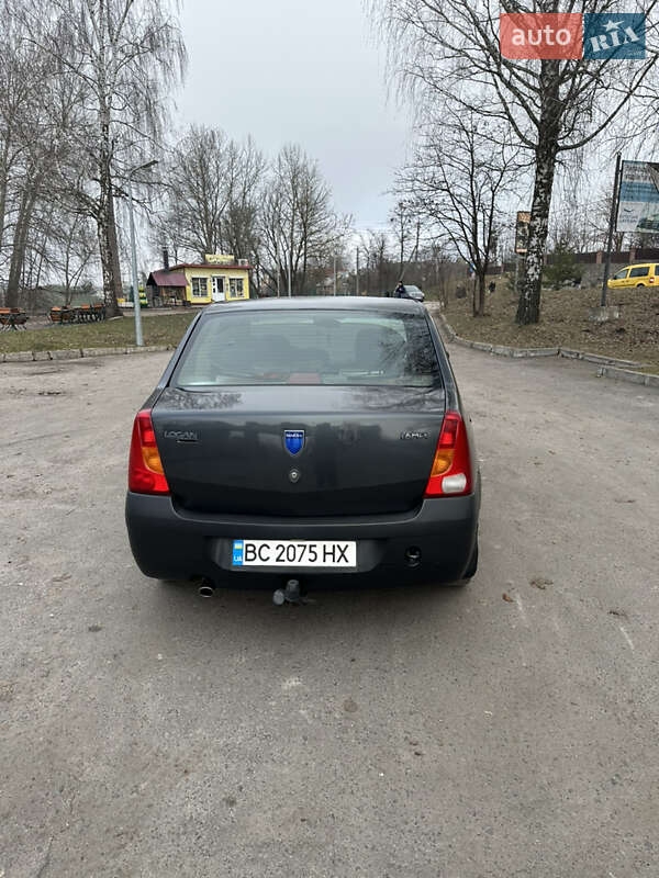 Седан Dacia Logan 2006 в Золочеве