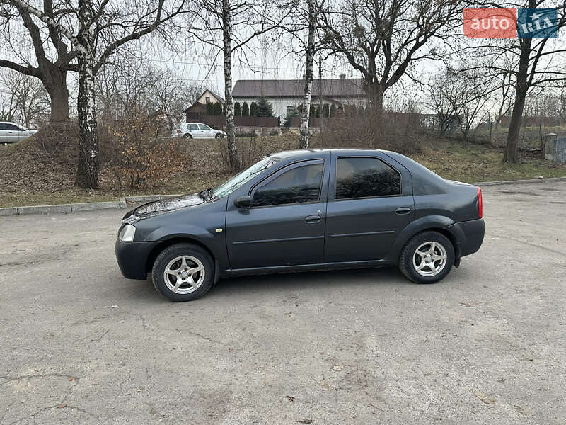 Седан Dacia Logan 2006 в Золочеве