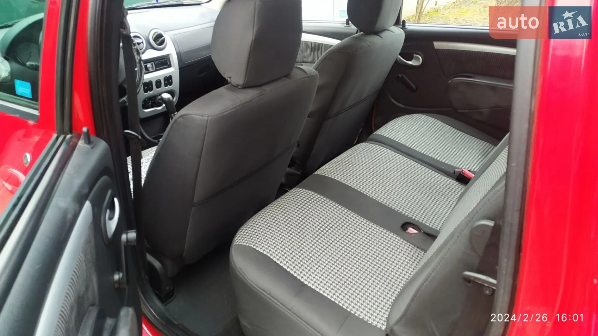 2011 Dacia Logan - мініатюра 6