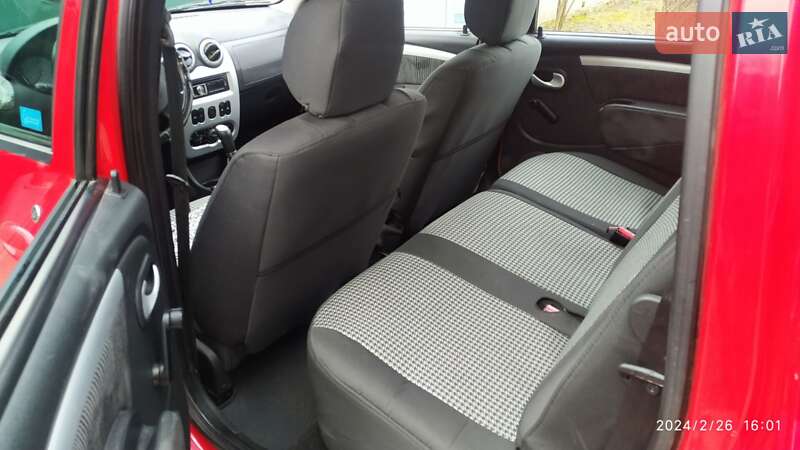 Универсал Dacia Logan 2011 в Чернигове