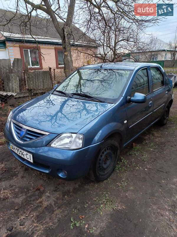 Седан Dacia Logan 2007 в Черкасах