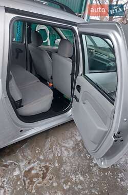 Седан Dacia Logan 2009 в 