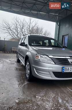 Седан Dacia Logan 2009 в Знаменке