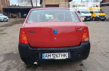 Седан Dacia Logan 2006 в Корце