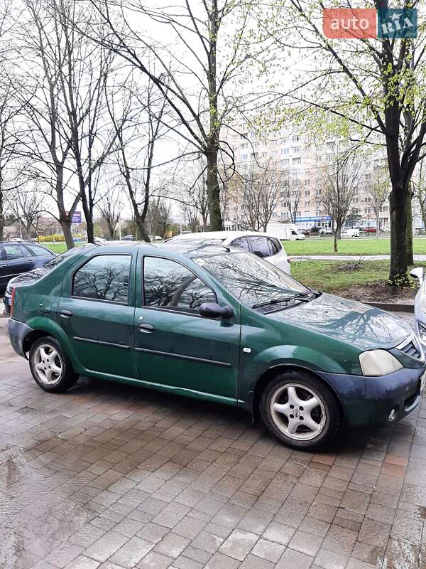 Dacia Logan 2005
