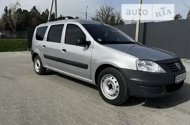 Dacia Logan 2011