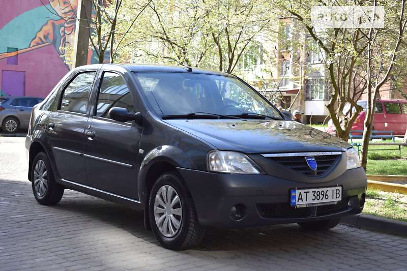 Седан Dacia Logan 2008 в Івано-Франківську