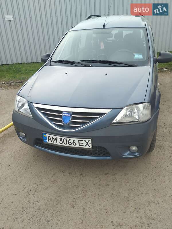 Седан Dacia Logan 2007 в Малині