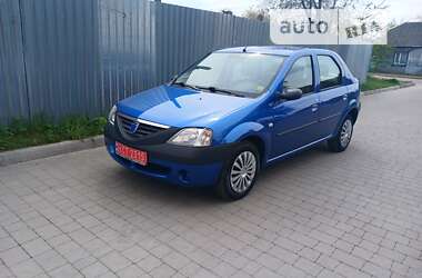 Седан Dacia Logan 2006 в Дубні