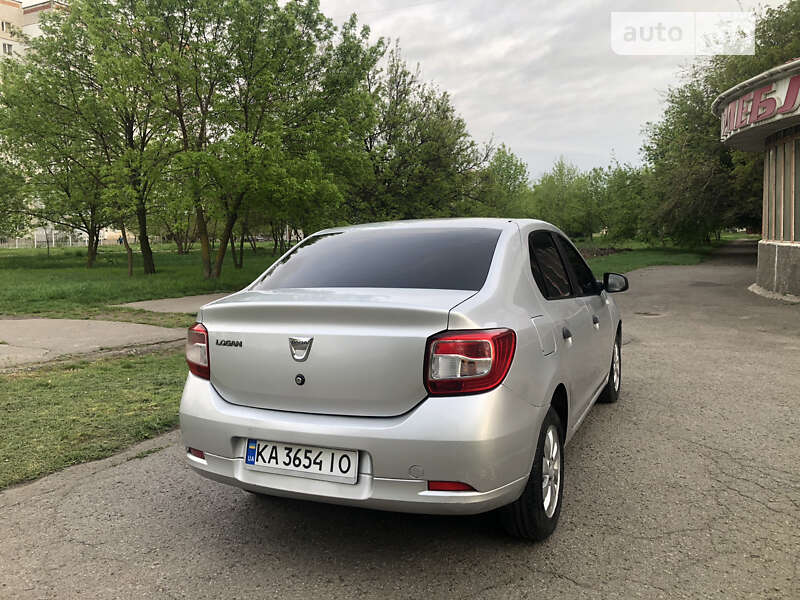 Седан Dacia Logan 2016 в Первомайске