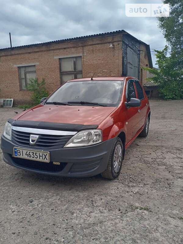 Седан Dacia Logan 2008 в Полтаві