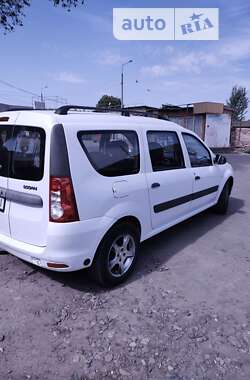 Седан Dacia Logan 2011 в Конотопі