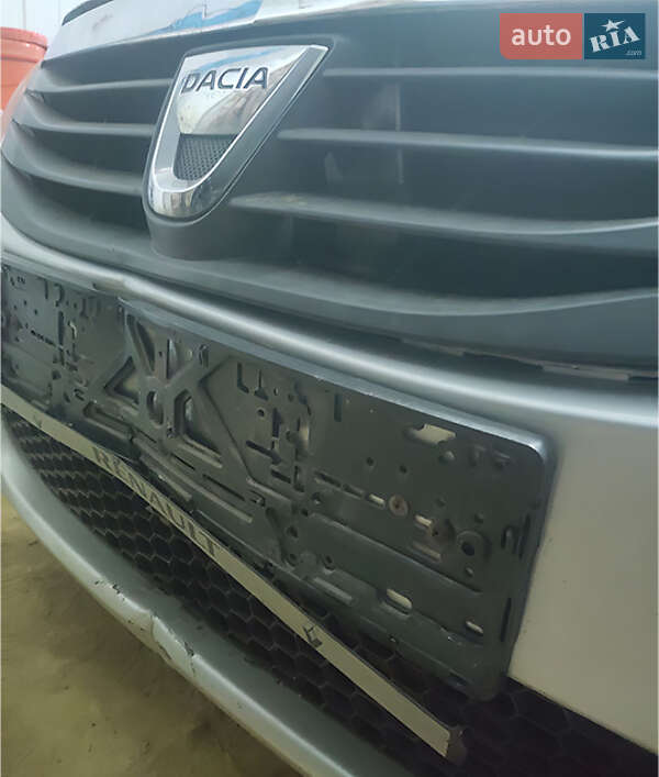 Седан Dacia Logan 2012 в Виннице