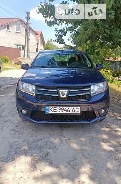 Седан Dacia Logan 2014 в Дніпрі