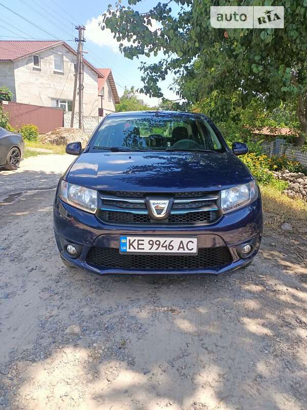 Седан Dacia Logan 2014 в Днепре