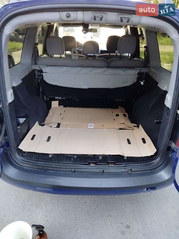 Седан Dacia Logan 2009 в Одессе
