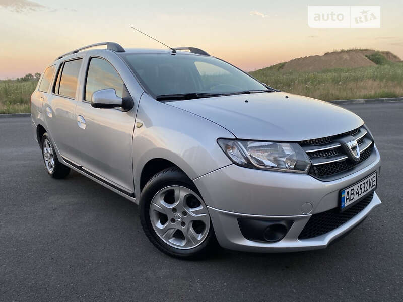 Седан Dacia Logan 2013 в Виннице