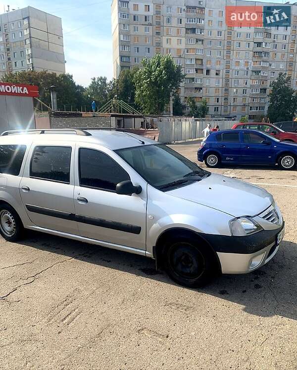 Седан Dacia Logan 2008 в Харкові