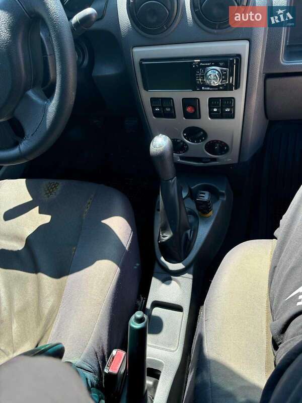 Седан Dacia Logan 2007 в Белгороде-Днестровском