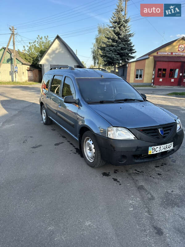 Седан Dacia Logan 2008 в Любешові