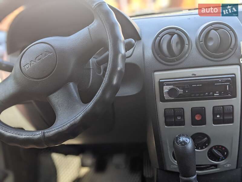 Седан Dacia Logan 2007 в Вінниці