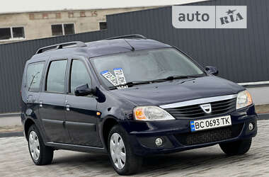 Седан Dacia Logan 2012 в Самборе