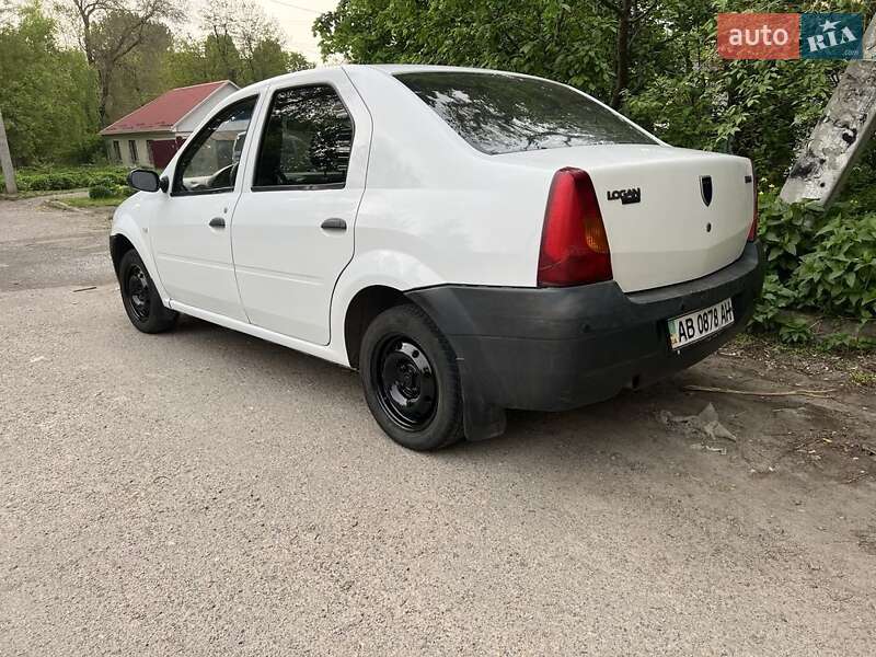 Седан Dacia Logan 2006 в Днепре