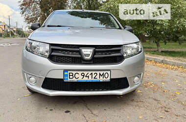 Седан Dacia Logan 2013 в Львове