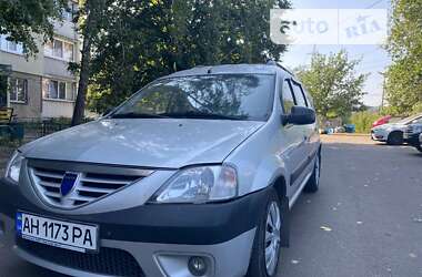 Седан Dacia Logan 2008 в Киеве