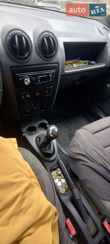 Седан Dacia Logan 2007 в Полтаве