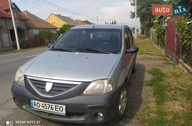 Седан Dacia Logan 2006 в Мукачевому