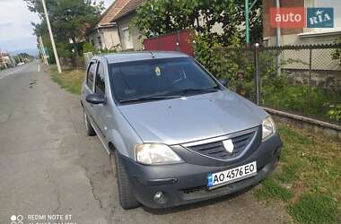 Седан Dacia Logan 2006 в Мукачевому