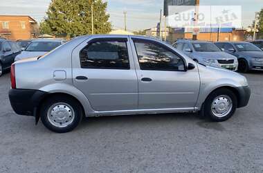 Седан Dacia Logan 2006 в Полтаві