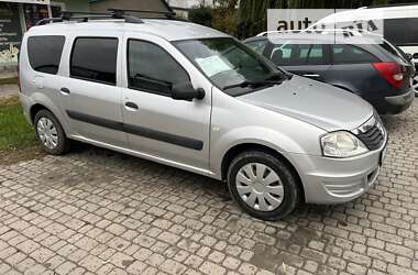 Седан Dacia Logan 2009 в Чемерівцях