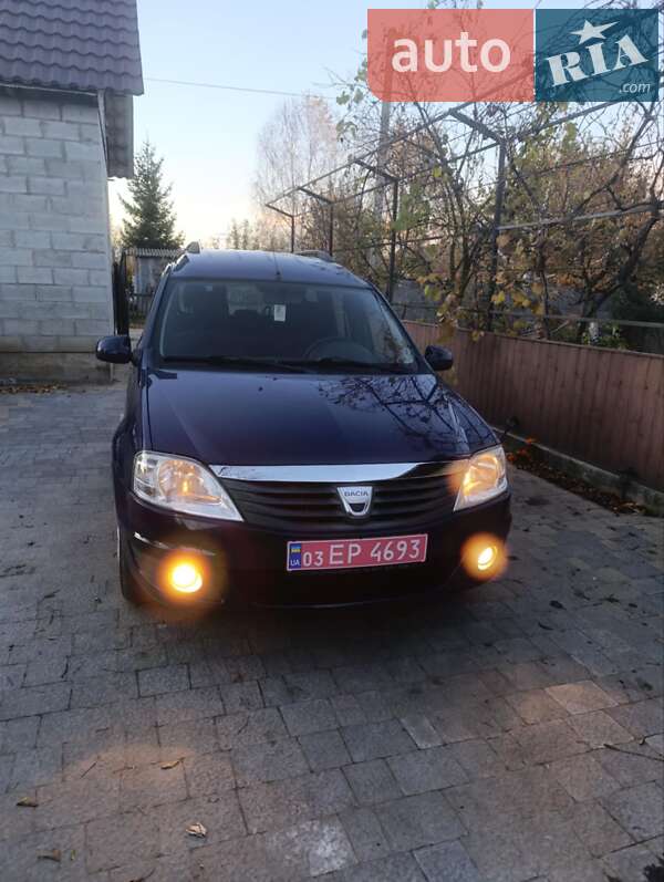 Седан Dacia Logan 2009 в Луцке