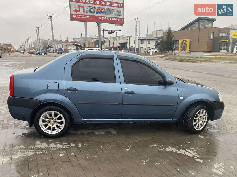 Седан Dacia Logan 2008 в Києві