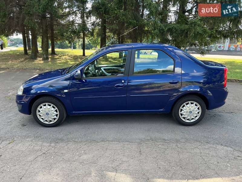 Седан Dacia Logan 2009 в Рівному