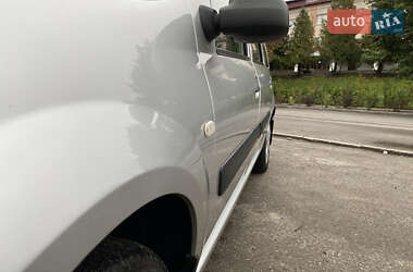 Седан Dacia Logan 2008 в 